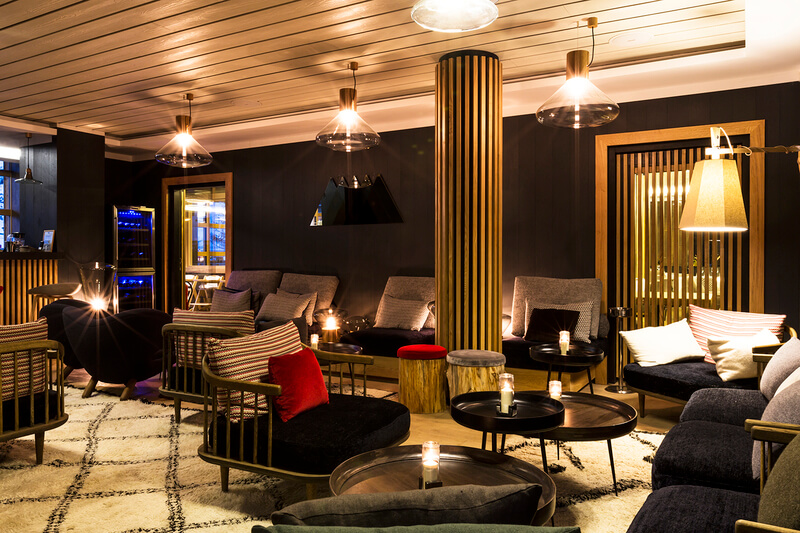 BAR, TERRACES ET RESTAURANT